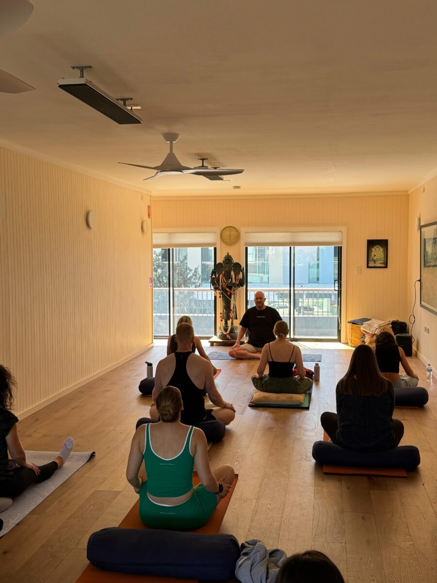 Geoff Rupp teaching a meditation class