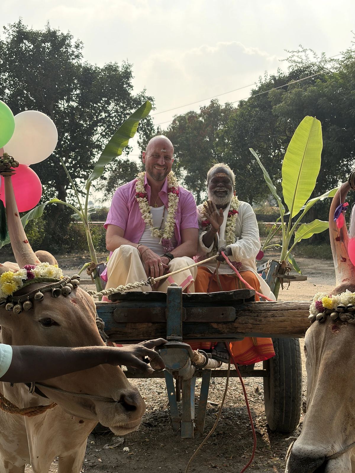 Geoff, Pandit Baskaran and retreat participants during Pongal in Tamil Nadu